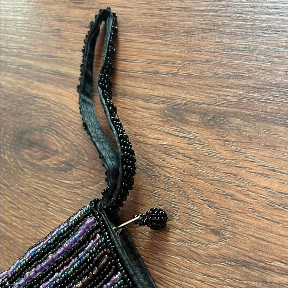 Y2K Black and Silver Beaded Clutch - Picture 4 of 8